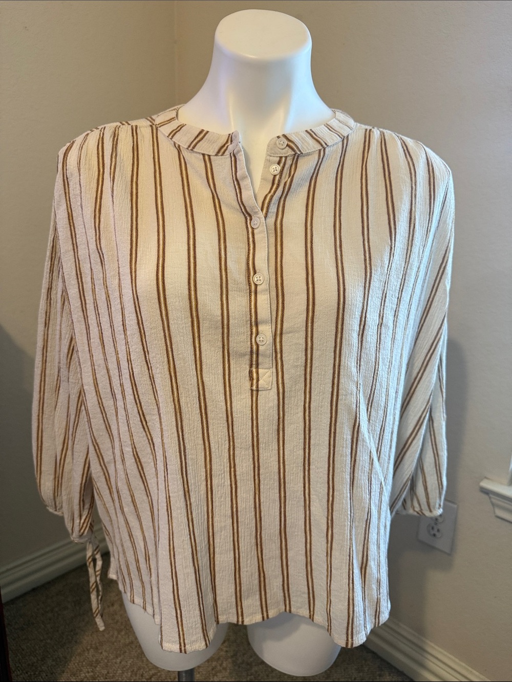 Treasure & Bond Stripe Cotton Popover Shirt in Ivory- Yellow Jame Stripe - S/M